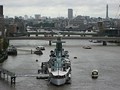 auf der Tower Bridge