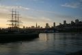 Sonnenaufgang über San Francisco am Municipal Pier