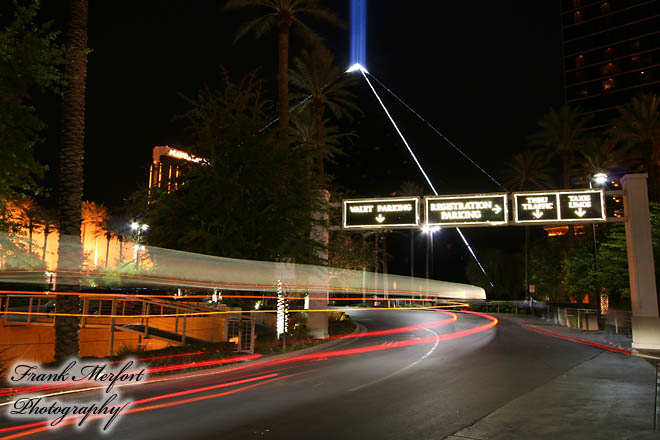 Vor dem Hotel Luxor in Las Vegas