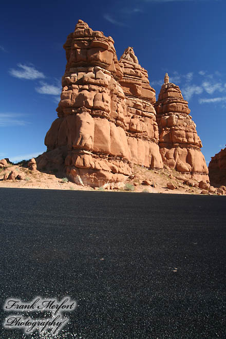 Felsformationen auf dem Weg zum Goblin Valley