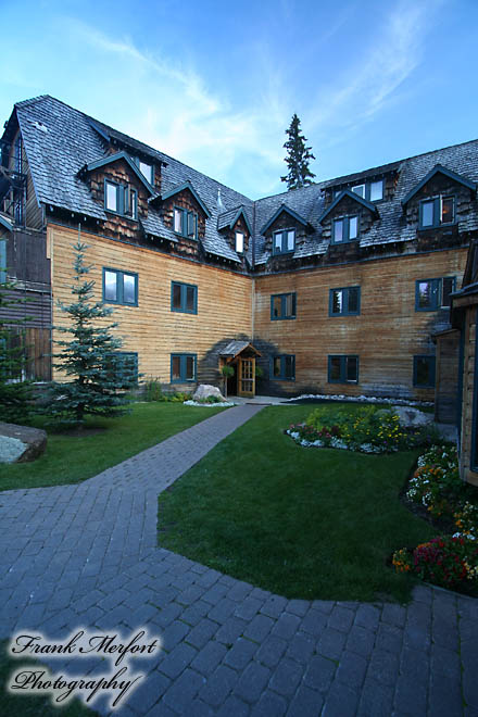 Deer Lodge Lake Louise